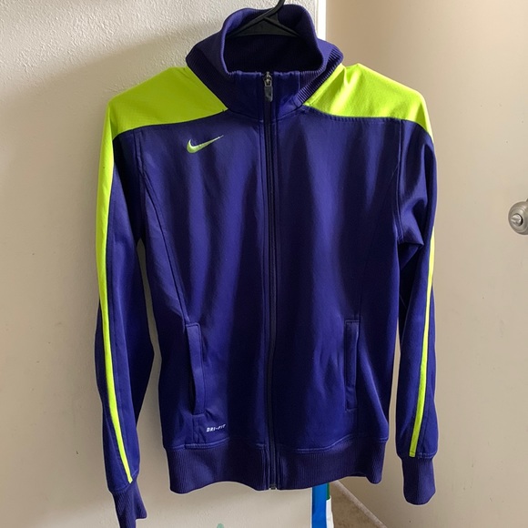 Nike Women’s full zip athleisure jacket - Picture 1 of 4